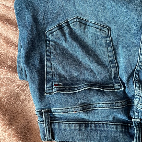 Tommy Hilfiger Jegging Fit Skinny Jeans - Picture 3 of 3